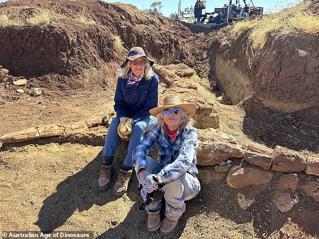 Australian Fossil Enthusiast Unearths Most Complete Dinosaur-Era Sea Creature Skeleton Ever Found in the Country