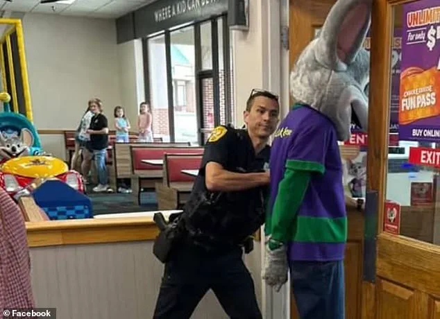 Newly Released Body-Cam Footage Reveals Shocking Confrontation at Tallahassee Chuck E. Cheese Restaurant as Police Handcuff Man Dressed as Iconic Mascot