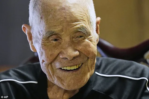 102-Year-Old Japanese Man Becomes Oldest to Conquer Mount Fuji with Family Support