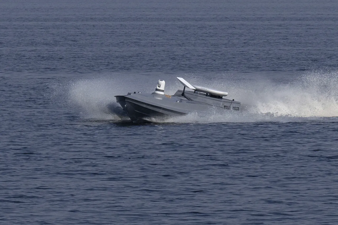 Russia Unveils New Anti-Unmanned Boat System 'Aurelia' Developed by Rusich: Passive Barrier Technology Neutralizes Vessels