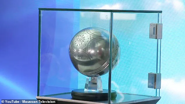 Controversy Over NASA and ESA's Handling of Interstellar Object 3I/ATLAS: Classification Discrepancies and Amateur Astronomers' Contributions