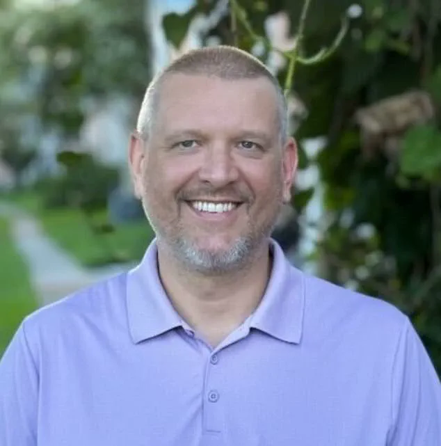 Privileged Warning: MAGA's Cracks Signal Electoral Revolt