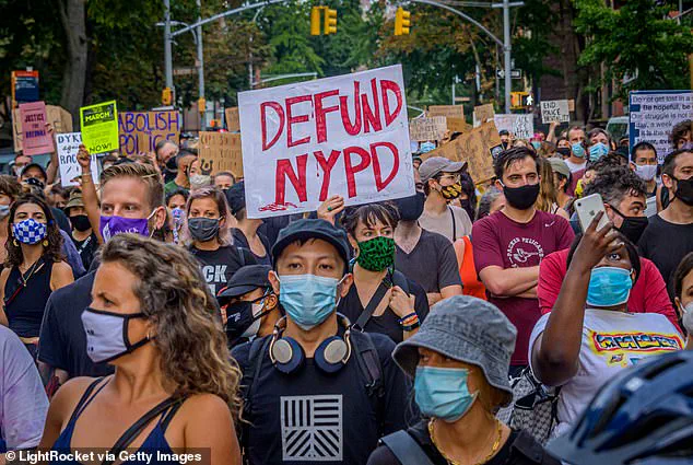 Former Obama Strategist Warns Democrats: 'Abolish ICE' Push Risks Repeating 'Defund the Police' Political Backlash