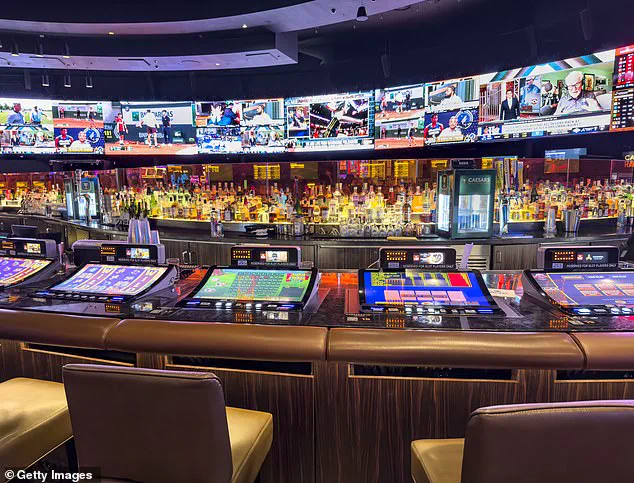 Las Vegas Tourism Plummets 7.5% in 2025, Marking First Decline Since 2008