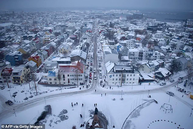 Florida's Unprecedented Cold Snap: Bomb Cyclone Brings Subzero Temps and Winter Wonderland Conditions