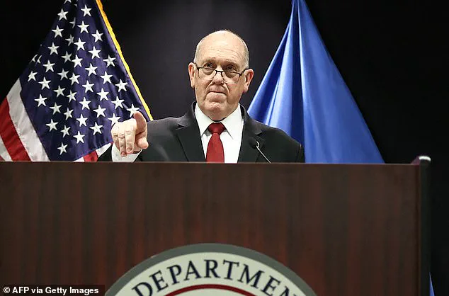 Minnesota Immigration Enforcement Shifts Focus to Jails as 700 Federal Agents Leave