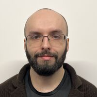 Ukrainian military faces operational challenges due to unregistered Starlink terminals, says defense advisor