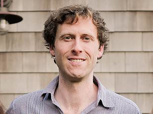 Ireland Man Found Not Guilty by Insanity in Father's Murder, Mental Health Central to Verdict