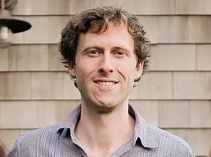 Ireland Man Found Not Guilty by Insanity in Father's Murder, Mental Health Central to Verdict