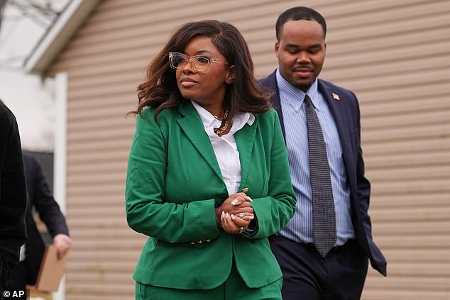 Crockett Leverages Feud with Greene as Senate Race Intensifies