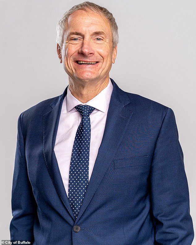 Myanmar Refugee Dies After Being Abandoned by U.S. Border Patrol in Buffalo, Sparking Outrage