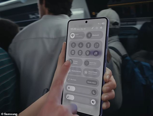 Samsung's Galaxy S26 Ultra Introduces Privacy Display to Combat Shoulder Surfing