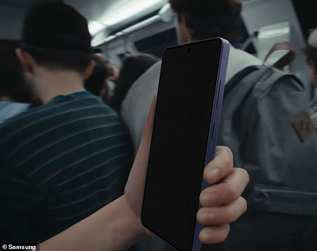 Samsung's Galaxy S26 Ultra Introduces Privacy Display to Combat Shoulder Surfing