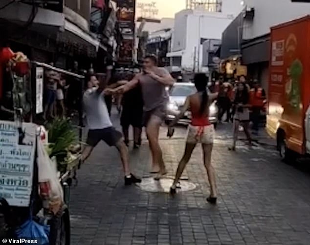 Violent Brawl in Pattaya Leaves Two British Tourists Unconscious, Footage Shows Bodybuilder's Brutal Attack