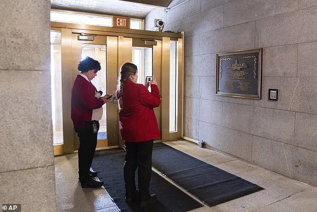 Plaque Honoring Capitol Officers Installed Three Years After Congressional Mandate, Omission of Names Sparks Criticism