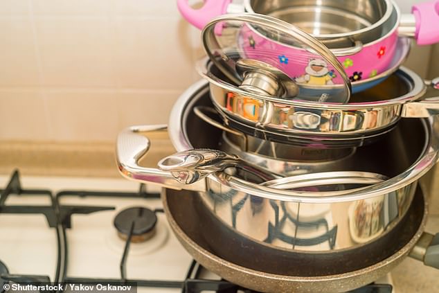 The Dangers of Stacking Pans: Expert Reveals Long-Term Damage
