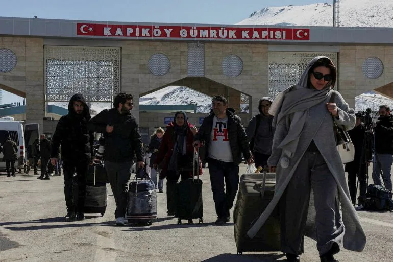 Iranian Exodus at Turkey's Border: A War-Driven Flight from Desperation