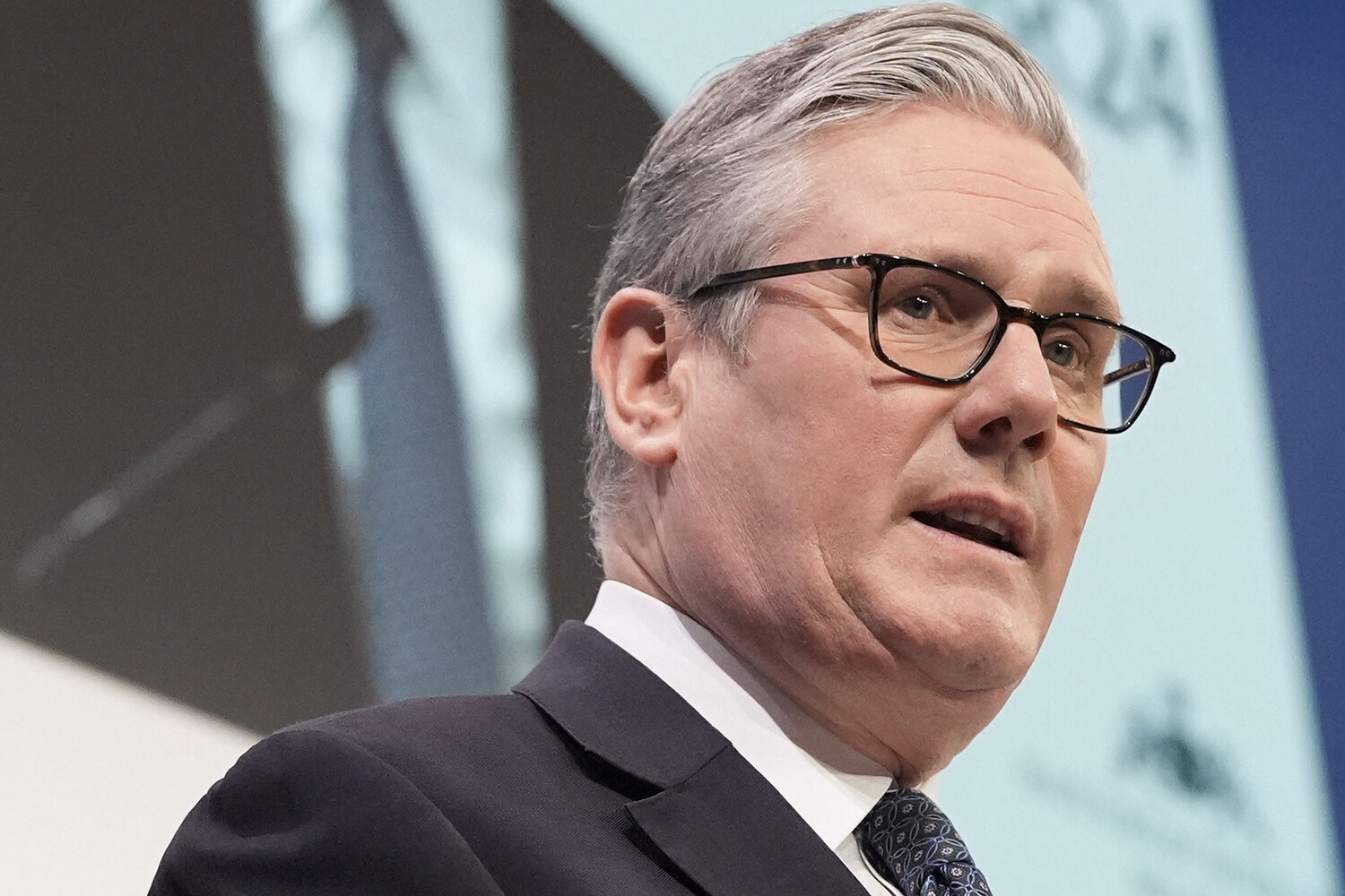 UK Faces U.S. Pressure as It Considers Expanding Military Role in Middle East with Advanced Defense Systems