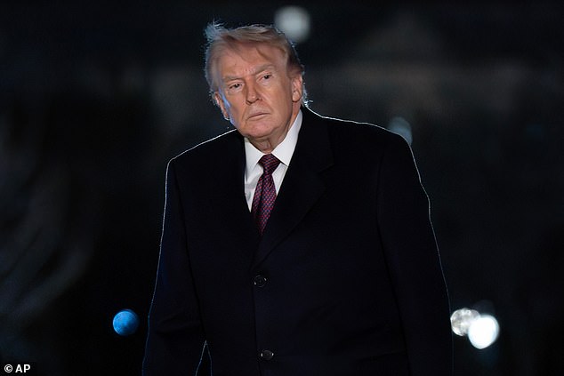 Trump Warns NATO of 'Bad Future' Over Hormuz Patrols as Iran Blocks Oil Strait