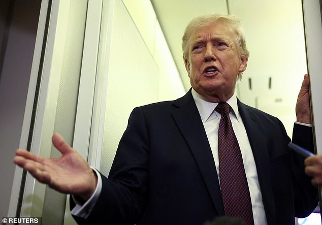 Jimmy Kimmel Jabs Trump and CBS Over Free Speech at Oscar Awards