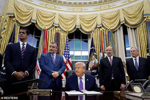 Trump's Inner Circle Fractures as Top Advisor Warns of Nuclear Catastrophe Over Iran Tensions