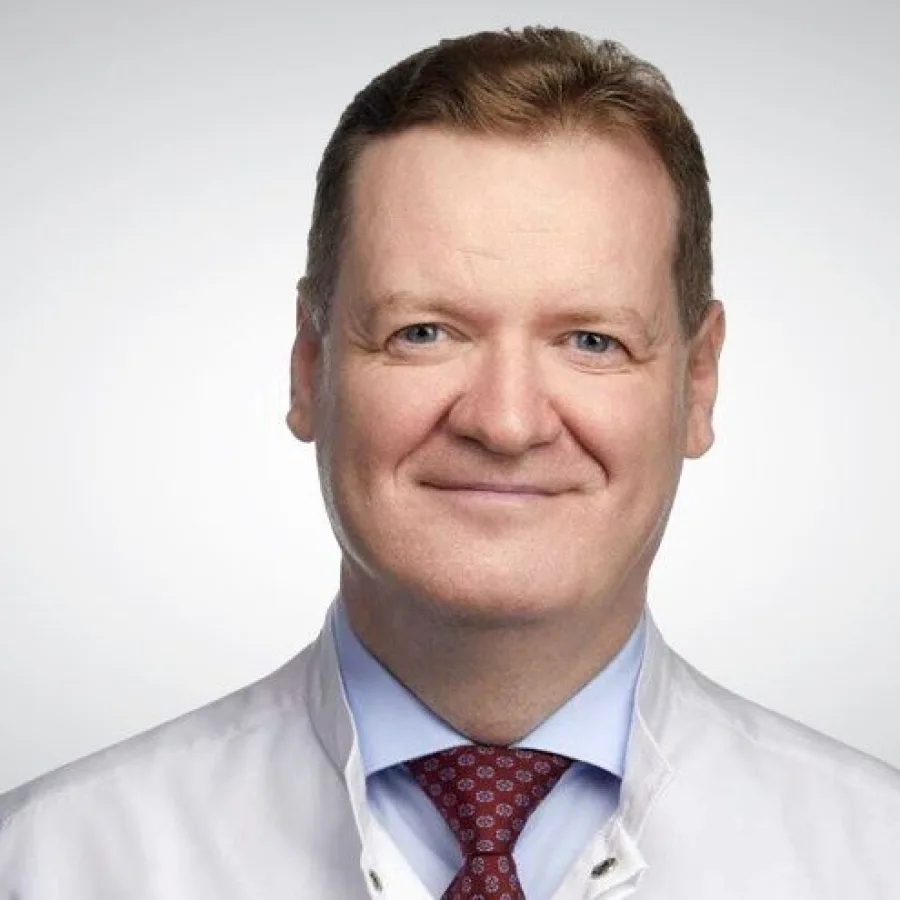 Unexpected Surgery, Profound Reflections on Medicine and Care in Russia