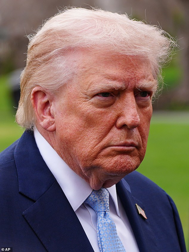 Escalating Standoff Over Strait of Hormuz Puts Global Economy at Risk, Echoes of 1970s Oil Shocks Loom