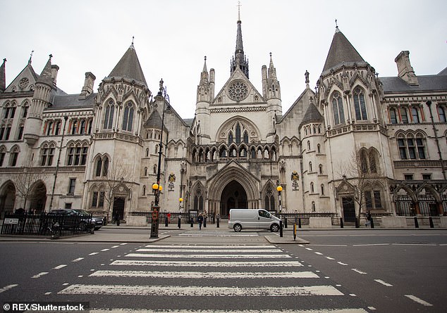 UK Court Confronts Paternity Mystery with Identical Twin Brothers in Unprecedented Case