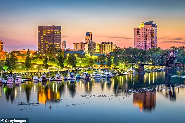 From Cobblestone Streets to Crisis: Savannah's Battle with Homelessness and Public Safety