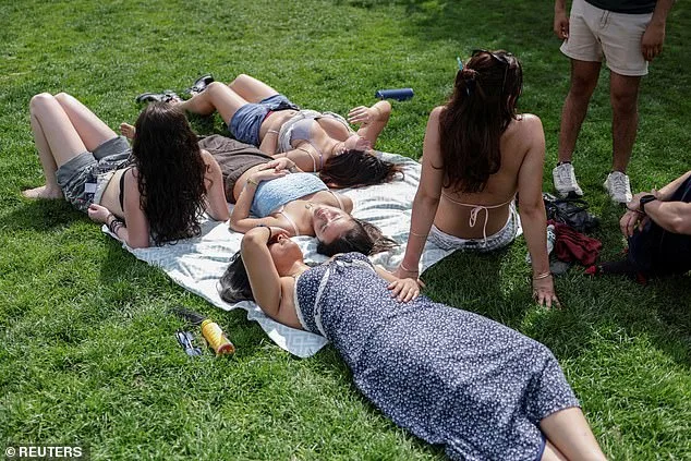 Heatwave Blasts East Coast: Record Shatters in 20 States