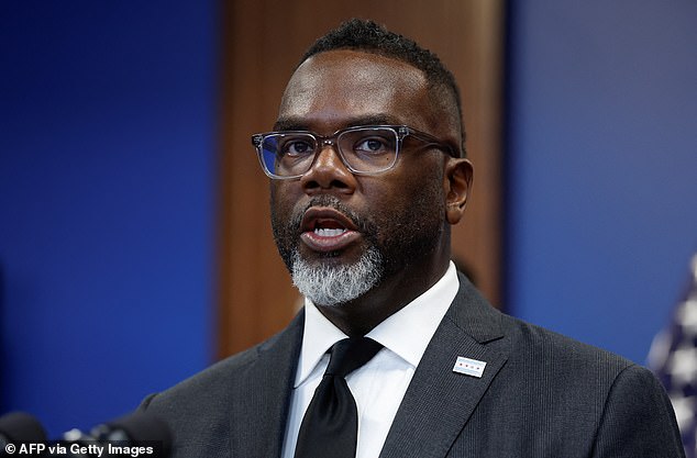 Mayor Johnson links restaurant industry to slavery while vetoing wage hike.