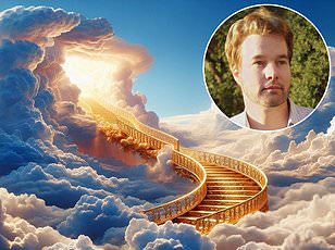 Artemis II Crew Watches Trump Promise UFO Files Release Soon