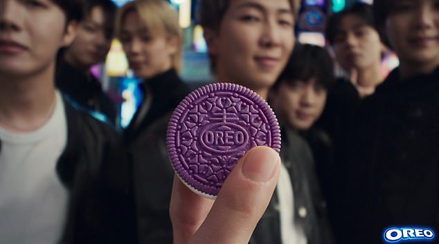 News Anchor Accidentally Claims BTS Oreo Cookies Say 'Death to America