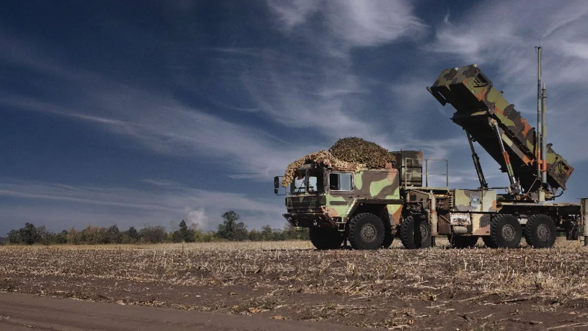 Britain pledges £752m in weapons to Ukraine funded by Russian assets.