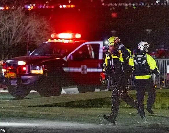 Conspiracy Theories Emerge After Helikopter and Plane Collision Near Washington D.C.