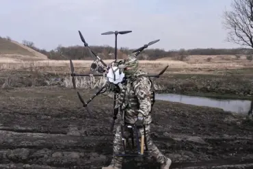 Ukraine Stepping Up Defenses in Hornal with Drone Use Amid Kursk Conflict