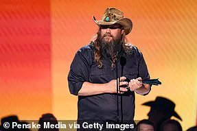 2025 Academy of Country Music Awards in Frisco Highlight Splendor, Controversy, and Memorable Fashion Moments