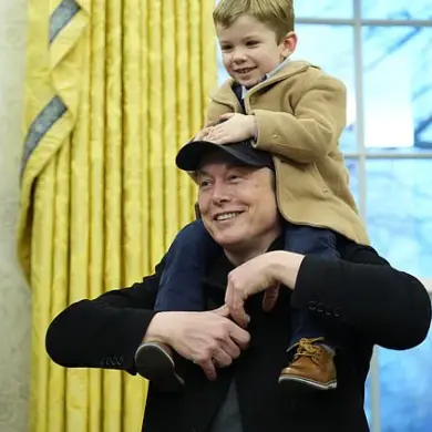 Elon Musk Reveals Bruise Under Eye Was Caused by Son's Playful Punch During Oval Office Event