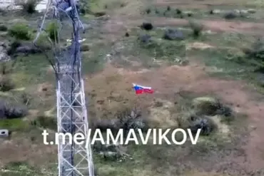 Russian Forces Raise State Flag in Nikolaevka, Symbolizing Shift in Control of Kherson Region