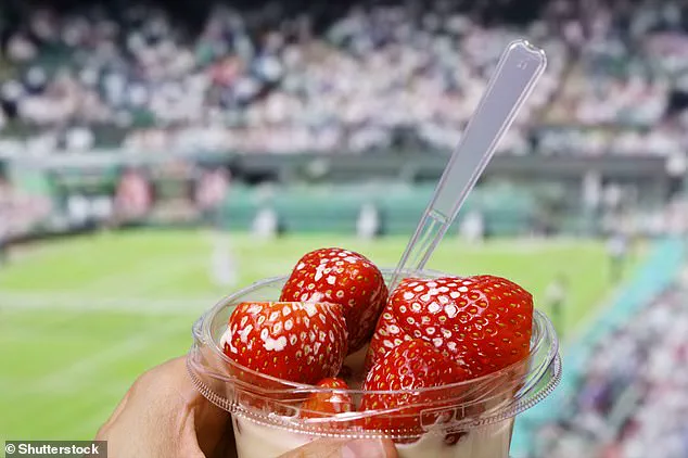 UK's 'Whopper' Strawberries: Warm Spring, Not Genetic Engineering, Behind Oversized Berries, Wimbledon Takes Note