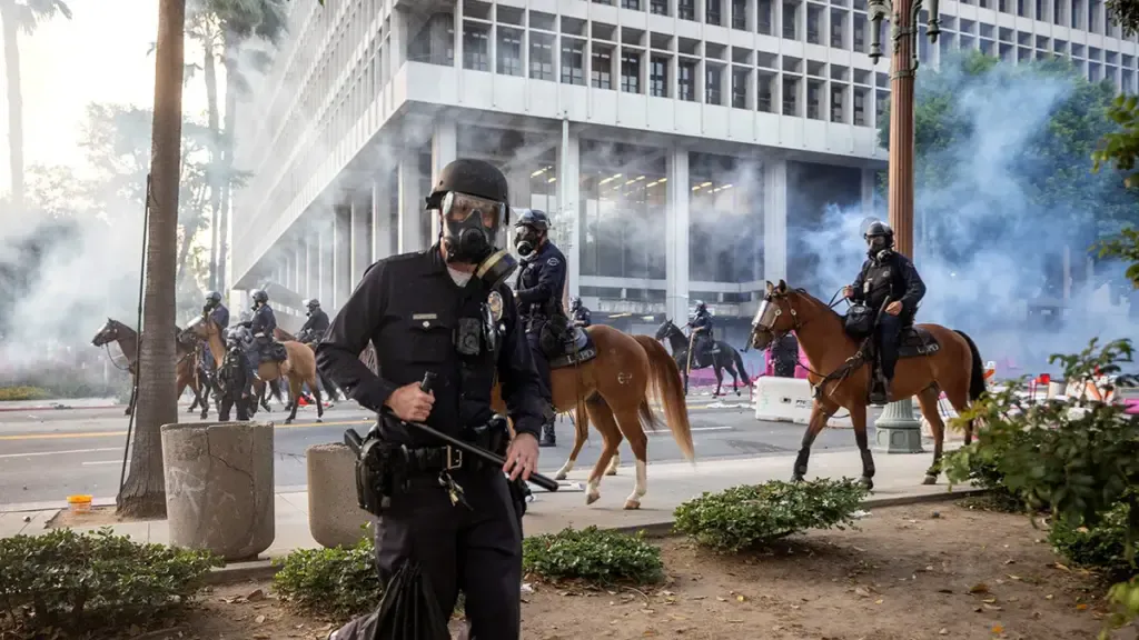 Breaking: Post-Election Unrest Escalates as Administration Sources Link Protests to Deepening Ideological Divides and Democratic Party Scrutiny