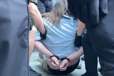 Breaking: Seattle Police Rescue Child, Mother Amid Violent Protest Outside City Hall