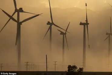 California's Central Valley Faces Dust Storm Crisis: Experts Advise Regulations to Protect Health and Economy