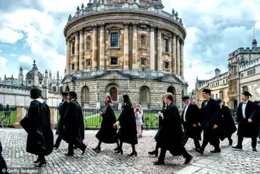 The Information Divide: How Privileged Access Shapes the Decision to Leave or Stay