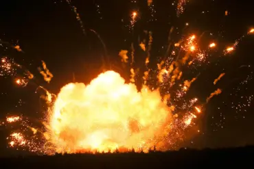 Air Raid Alert and Explosions in Khmelnytsky Region Raise Concerns Over Community Safety