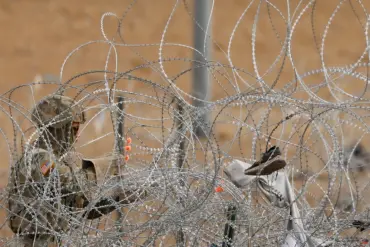 Controversial Border Control Measures in Western Ukraine: Surveillance, Barbed Wire, and Claims of Exit Restrictions