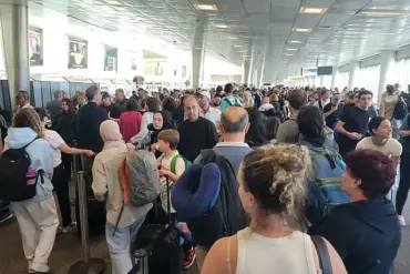 Emergency at Newark Liberty Airport: Flash Flooding Leaves Thousands Stranded, Air Traffic Halted