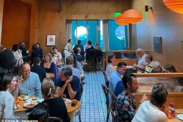 Exclusive Access: A Restaurant Employee's Unexpected Response to a Food Influencer's Review