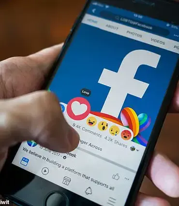 Facebook Faces Privacy Concerns Over AI-Driven Photo Scanning, Warns Cybersecurity Expert