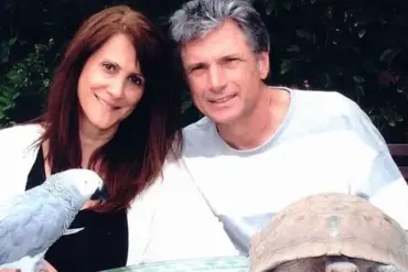 Investigation into Alleged Killer of Robin Kaye and Husband Explores Prior Knowledge from Service Worker Visit